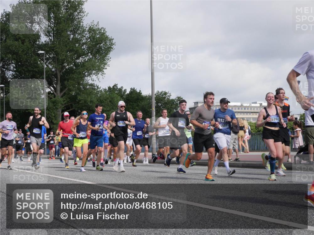 29.06.2025 - hella hamburg halbmarathon Luisa Fischer http://msf.ph/oto/8468105 29.06.2025 09:58:47 Kennedybrücke 17201, 1257, 0603, 225, 5116, 15157, 3543, 1267, 5392, 13803, 1507, 1143, 1257, 1267, 1507, 1592, 1976, 2250, 2260, 2504, 2818, 2884, 3060, 3399, 3543, 4346, 4557, 5116, 5708, 6115, 6134, 6168, 8273, 8390, 8668, 8821, 8989, 9074, 10408, 10596, 10603 meine-sportfotos.de