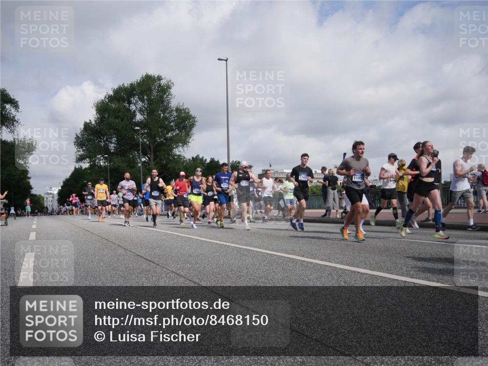 29.06.2025 - hella hamburg halbmarathon Luisa Fischer http://msf.ph/oto/8468150 29.06.2025 09:58:48 Kennedybrücke 1257, 138032, 11009, 5116, 9074, 1143, 1257, 1267, 1507, 1592, 1976, 2250, 2260, 2504, 2818, 2884, 3060, 3399, 3543, 4346, 4557, 5116, 6115, 6134, 6168, 8273, 8390, 8668, 8821, 8989, 9074, 10408, 10603 meine-sportfotos.de