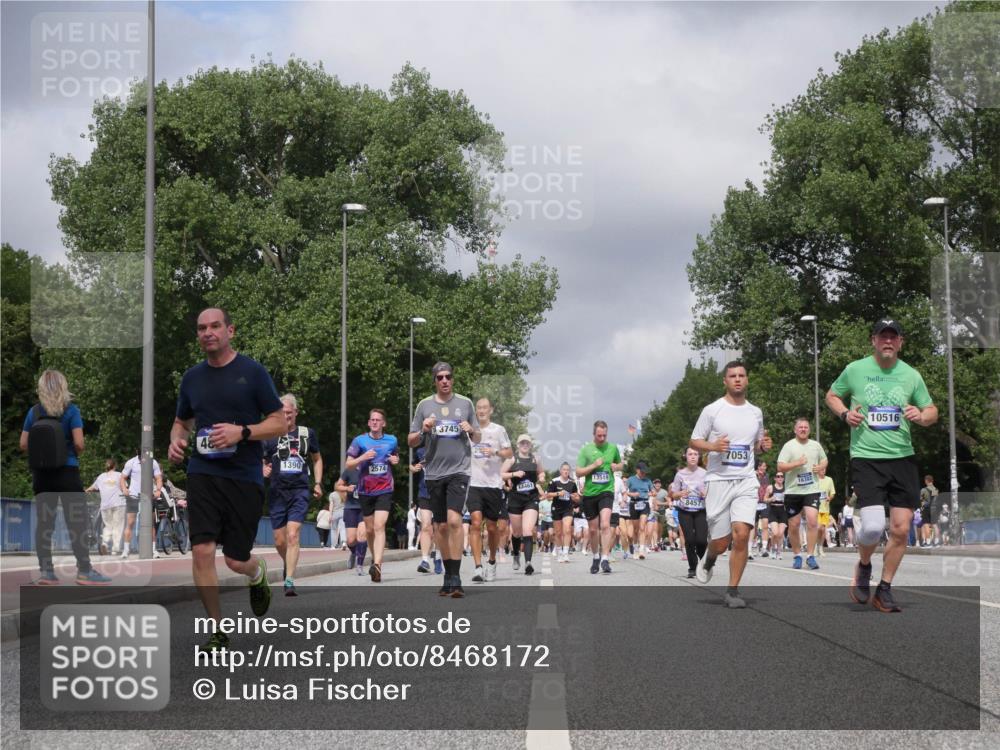 29.06.2025 - hella hamburg halbmarathon Luisa Fischer http://msf.ph/oto/8468172 29.06.2025 10:42:46 Kennedybrücke 1390, 2574, 3745, 13461, 13519, 8457, 7053, 16382, 10516, 1232, 2893, 4855, 6321, 7053, 7501, 8243, 8367, 8457, 9393, 9708, 10001, 10516, 10554 meine-sportfotos.de