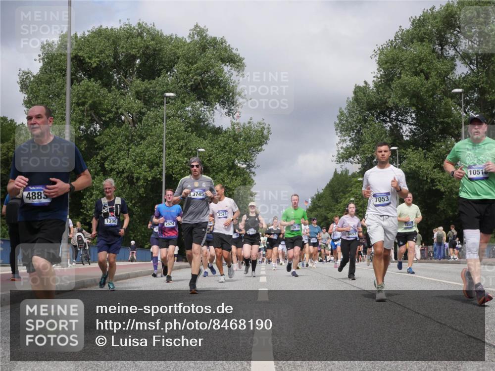 29.06.2025 - hella hamburg halbmarathon Luisa Fischer http://msf.ph/oto/8468190 29.06.2025 10:42:47 Kennedybrücke 4885, 1390, 2574, 3745, 2571, 13519, 8457, 7053, 16382, 1051, 1232, 2893, 3353, 4855, 6321, 7053, 7125, 7501, 8243, 8367, 8457, 9708, 10001, 10516 meine-sportfotos.de