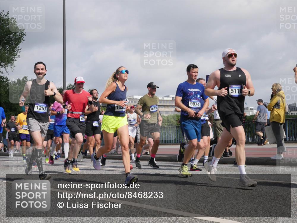 29.06.2025 - hella hamburg halbmarathon Luisa Fischer http://msf.ph/oto/8468233 29.06.2025 09:58:50 Kennedybrücke 1257, 2504, 68, 225, 1691, 10303, 18974, 16738, 9074, 1515, 5116, 1143, 1257, 1267, 1452, 1507, 1592, 1976, 2250, 2260, 2504, 2818, 2884, 3399, 3543, 4557, 5116, 6115, 6168, 8273, 8668, 8821, 8989, 9074, 10408, 10603 meine-sportfotos.de