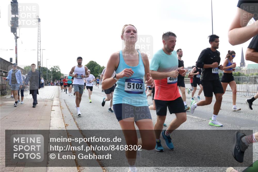 29.06.2025 - hella hamburg halbmarathon Lena Gebhardt http://msf.ph/oto/8468302 29.06.2025 09:55:22 Lombardsbrücke 815, 5102, 409, 18513, 1232, 1120, 1151, 1200, 1683, 1696, 1706, 1884, 1976, 2207, 2274, 2287, 2411, 2592, 2706, 2708, 2718, 2816, 3087, 3208, 3209, 3213, 3258, 3435, 3747, 3985, 4088, 4093, 4121, 4189, 4847, 4890, 4938, 5102, 5399, 5421, 5459, 5638, 5705, 5708, 5915, 6027, 6054, 6158, 6290, 6389, 6421, 6532, 6662, 6691, 6836, 6923, 6938, 6991, 7052, 7312, 7659, 8371, 8437, 8487, 8693, 8889, 9031, 9093, 9159, 9476, 9661, 9869, 9931, 11333 meine-sportfotos.de