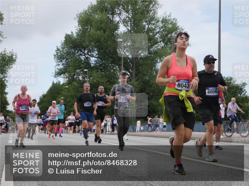 29.06.2025 - hella hamburg halbmarathon Luisa Fischer http://msf.ph/oto/8468328 29.06.2025 11:13:53 Kennedybrücke 16296, 16372, 6434, 11881, 852, 7352, 8043, 8006, 2726, 2897, 3634, 6247, 6434, 6893, 7352, 8006, 8008, 8043, 8523, 9300 meine-sportfotos.de