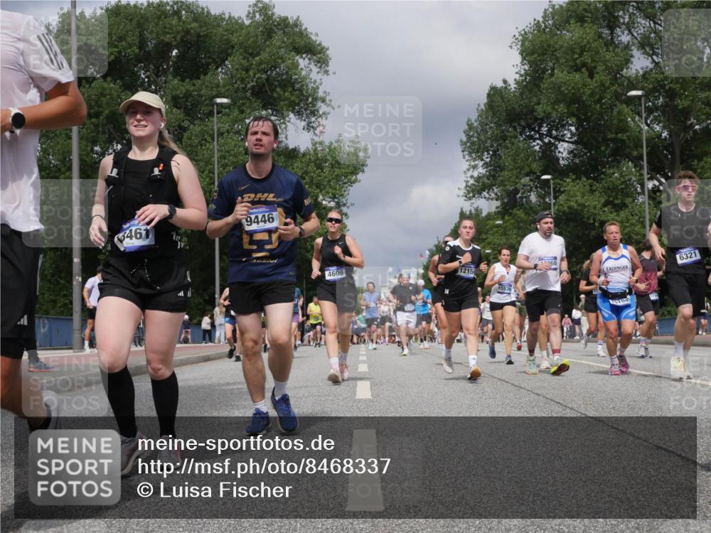 29.06.2025 - hella hamburg halbmarathon Luisa Fischer http://msf.ph/oto/8468337 29.06.2025 10:42:52 Kennedybrücke 461, 9446, 4609, 3727, 1215, 15536, 60, 6321, 104, 3353, 3727, 4659, 4855, 6321, 7053, 7125, 7501, 8457, 9455, 9708, 10516 meine-sportfotos.de