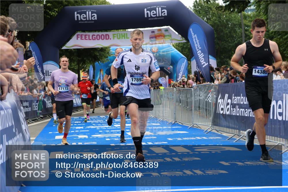 29.06.2025 - hella hamburg halbmarathon Strokosch-Dieckow http://msf.ph/oto/8468389 29.06.2025 10:46:52 Ziel 1139, 1689, 4091, 10122, 11858, 13728, 13940, 14385, 14449, 14541, 14594, 15900, 16081, 17172, 17353, 17492, 17669, 17892, 17979, 19105 meine-sportfotos.de