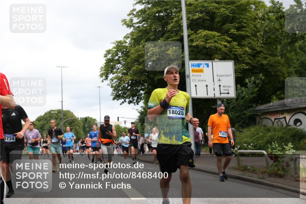 29.06.2025 - hella hamburg halbmarathon Yannick Fuchs http://msf.ph/oto/8468400 29.06.2025 10:57:28 20KM 1184, 1316, 1722, 1724, 1940, 1992, 2424, 3360, 4370, 4665, 5305, 5511, 5734, 6631, 7243, 7333, 8469, 8822, 9124, 9439, 9681, 9899, 10128, 10705, 10766, 10866, 11527, 11657, 11771, 12315, 12316, 12513, 13171, 13528, 13551, 14135, 14313, 14493, 15137, 15516, 15550, 16426, 16478, 16639, 16872, 17071, 17437, 17757, 17890, 17894, 18028, 18122, 18355, 18452 meine-sportfotos.de