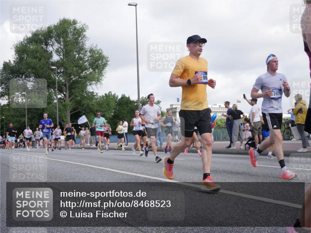 29.06.2025 - hella hamburg halbmarathon Luisa Fischer http://msf.ph/oto/8468523 29.06.2025 09:58:57 Kennedybrücke 15831, 1552, 1452, 90, 12875, 1061, 1120, 1452, 1592, 1976, 2953, 5607, 7583, 7943, 8989, 10408 meine-sportfotos.de