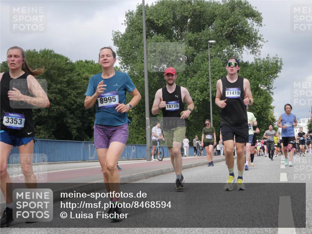 29.06.2025 - hella hamburg halbmarathon Luisa Fischer http://msf.ph/oto/8468594 29.06.2025 10:42:59 Kennedybrücke 3353, 8995, 18725, 11419, 12116, 17333, 1760, 3046, 3353, 3727, 4523, 4659, 4855, 6427, 6698, 6739, 7125, 9455, 9777, 10512, 10714 meine-sportfotos.de