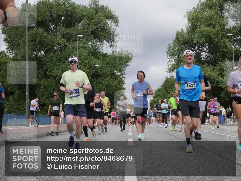29.06.2025 - hella hamburg halbmarathon Luisa Fischer http://msf.ph/oto/8468679 29.06.2025 10:43:01 Kennedybrücke 12116, 15194, 199, 12680, 17333, 4659, 15265, 1760, 2313, 3046, 3727, 4523, 4659, 6427, 6698, 6739, 9455, 9777, 10512, 10714 meine-sportfotos.de
