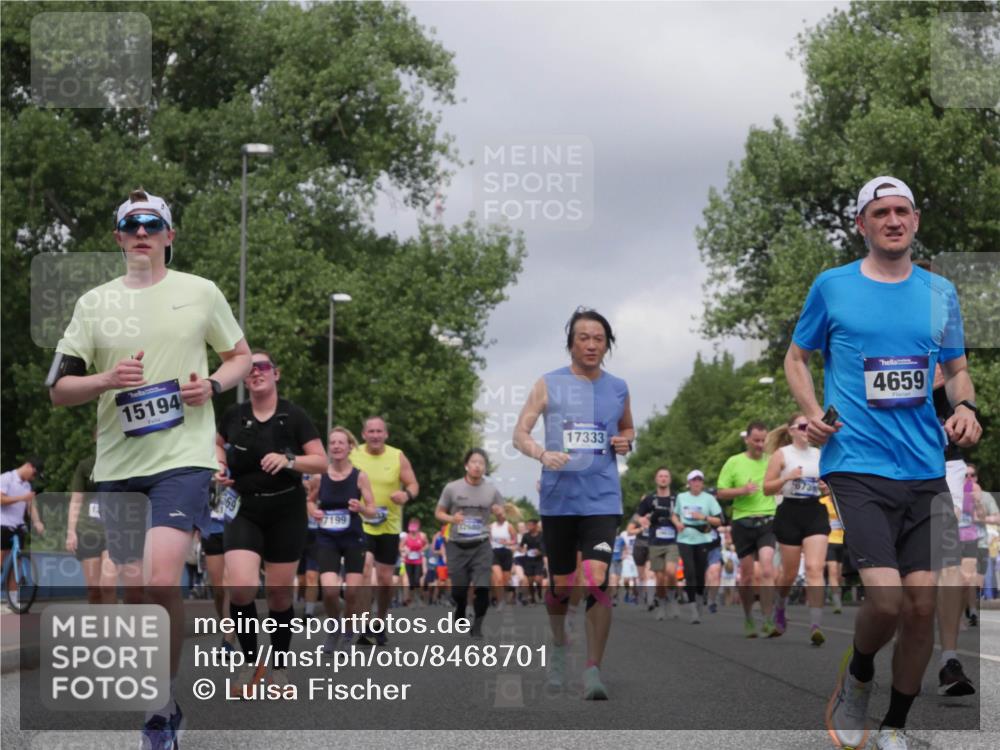 29.06.2025 - hella hamburg halbmarathon Luisa Fischer http://msf.ph/oto/8468701 29.06.2025 10:43:02 Kennedybrücke 15194, 7199, 17333, 4659, 1760, 2313, 3046, 3727, 4523, 4659, 6427, 6698, 6739, 7045, 9455, 9777, 10441, 10512, 10714 meine-sportfotos.de
