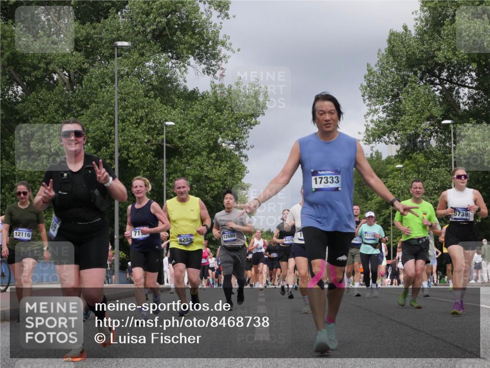 29.06.2025 - hella hamburg halbmarathon Luisa Fischer http://msf.ph/oto/8468738 29.06.2025 10:43:03 Kennedybrücke 12116, 71, 12680, 8203, 6428, 2976, 17333, 16632, 11175, 5739, 1760, 2313, 3046, 3727, 4523, 4659, 6427, 6698, 6739, 7045, 9455, 9777, 10441, 10512, 10714 meine-sportfotos.de
