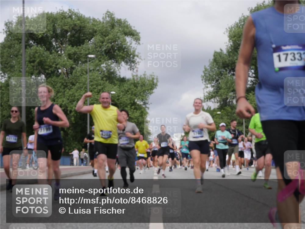 29.06.2025 - hella hamburg halbmarathon Luisa Fischer http://msf.ph/oto/8468826 29.06.2025 10:43:05 Kennedybrücke 12116, 7199, 17333, 1760, 2313, 2976, 3046, 4173, 4523, 4659, 4752, 6427, 6698, 6739, 7045, 7524, 9698, 9777, 10441, 10512, 10714 meine-sportfotos.de