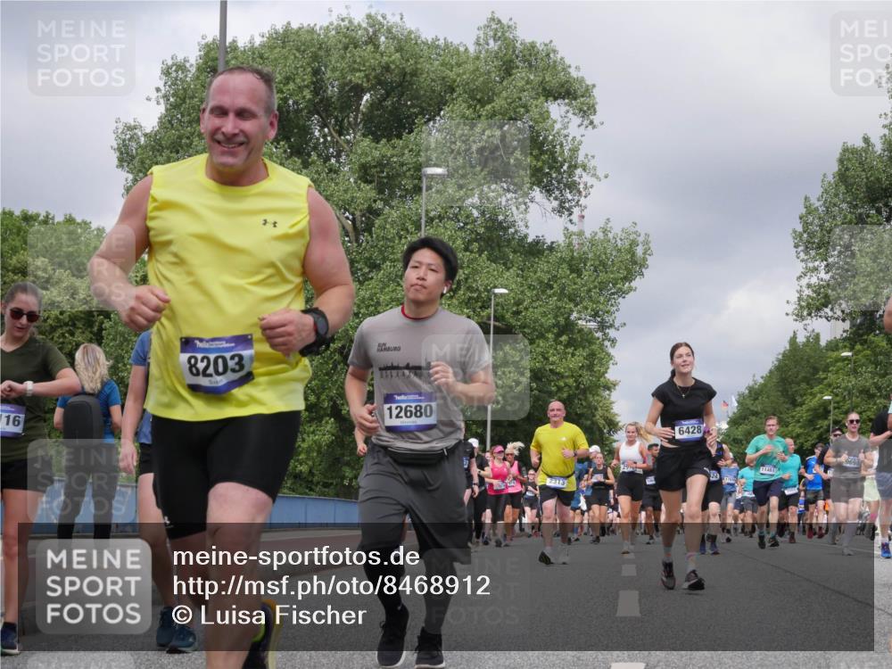 29.06.2025 - hella hamburg halbmarathon Luisa Fischer http://msf.ph/oto/8468912 29.06.2025 10:43:07 Kennedybrücke 16, 8203, 12680, 2313, 6428, 29, 24, 11461, 9698, 1760, 2313, 2976, 3046, 3882, 4173, 4752, 6427, 6739, 7045, 7524, 9698, 9777, 10441, 10512, 10626, 10714 meine-sportfotos.de