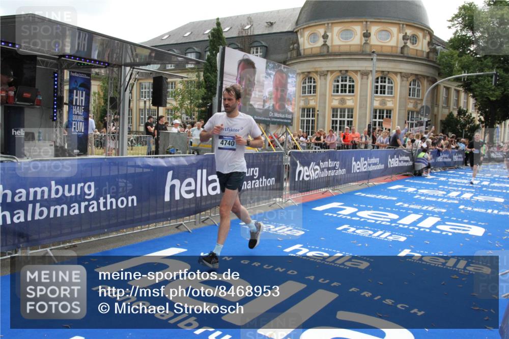 29.06.2025 - hella hamburg halbmarathon Michael Strokosch http://msf.ph/oto/8468953 29.06.2025 10:35:17 Ziel 4740, 7628, 7867, 12514, 13798, 15415, 15773, 17022 meine-sportfotos.de