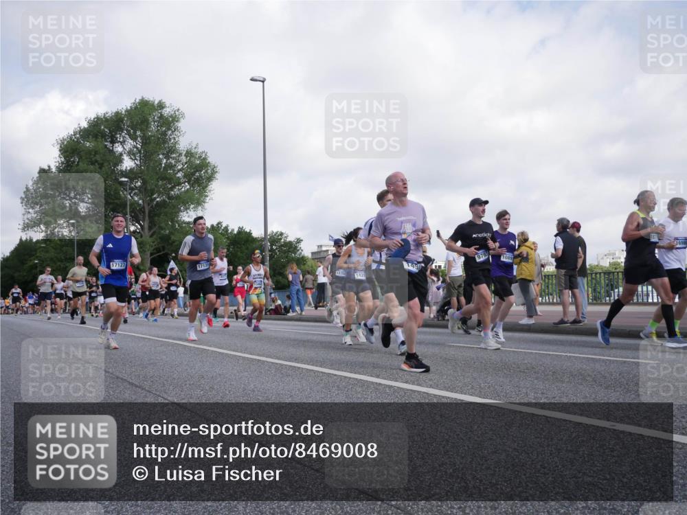 29.06.2025 - hella hamburg halbmarathon Luisa Fischer http://msf.ph/oto/8469008 29.06.2025 09:59:12 Kennedybrücke 17127, 17131, 1875, 1429, 149, 9793, 1089, 16988, 1499, 3256, 4077, 4404, 4711, 5482, 5600, 5978, 6511, 6512, 7178, 8335, 9638, 9695, 9793 meine-sportfotos.de