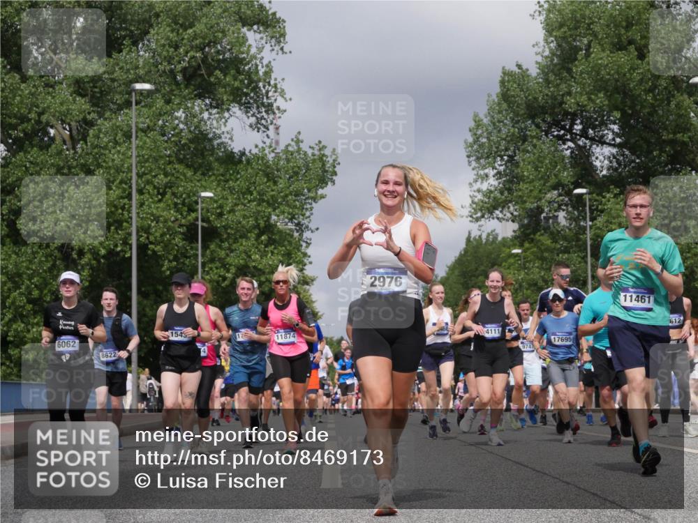 29.06.2025 - hella hamburg halbmarathon Luisa Fischer http://msf.ph/oto/8469173 29.06.2025 10:43:13 Kennedybrücke 6062, 8622, 154, 4, 11874, 2976, 4111, 17695, 9747, 11461, 612, 2313, 2976, 3237, 3515, 3882, 3883, 3884, 4173, 4752, 7045, 7455, 7456, 7524, 8612, 8865, 8866, 9698, 9747, 10441, 10626, 10818 meine-sportfotos.de