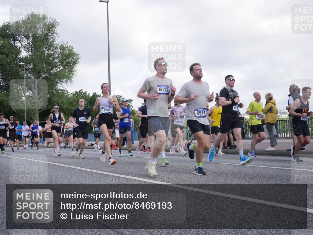 29.06.2025 - hella hamburg halbmarathon Luisa Fischer http://msf.ph/oto/8469193 29.06.2025 09:59:18 Kennedybrücke 18031, 2083, 5482, 1123, 12651, 11961, 6512, 14198, 8335, 6511, 178, 149, 3256, 1628, 1877, 2083, 3256, 4065, 4377, 4404, 4711, 5482, 6286, 6511, 6512, 8335, 8921, 9537, 9597, 9638, 9695 meine-sportfotos.de
