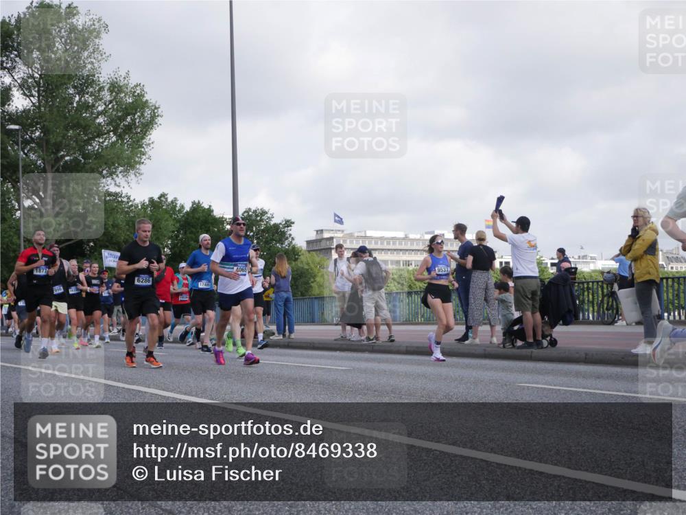 29.06.2025 - hella hamburg halbmarathon Luisa Fischer http://msf.ph/oto/8469338 29.06.2025 09:59:26 Kennedybrücke 1877, 996, 6286, 17405, 4065, 9537, 1460, 1628, 1877, 2013, 2082, 2083, 2996, 3310, 3426, 4065, 4377, 4635, 4967, 6286, 6309, 6377, 6561, 6562, 7383, 7475, 8261, 8361, 8514, 8572, 8921, 8996, 9082, 9497, 9537, 9597, 10371, 10508 meine-sportfotos.de