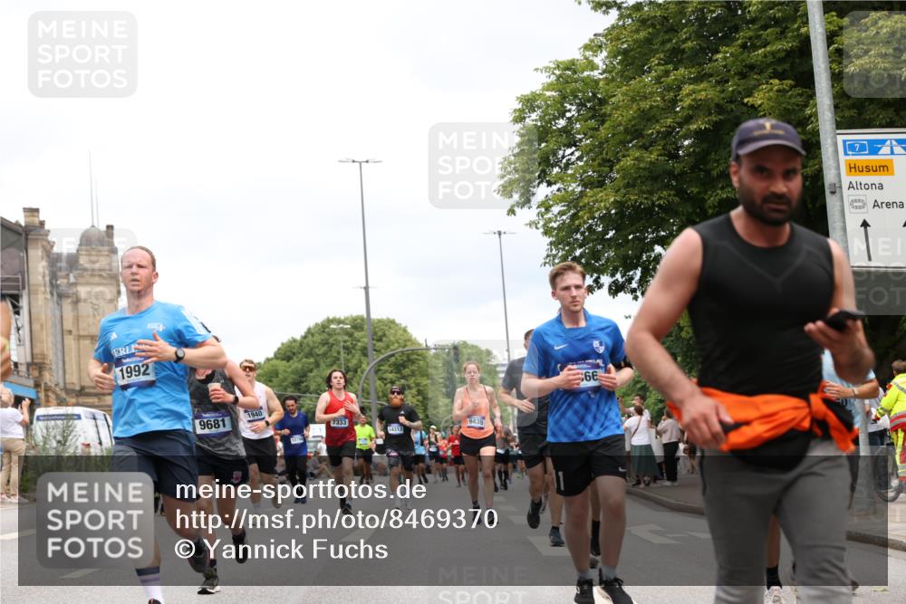 29.06.2025 - hella hamburg halbmarathon Yannick Fuchs http://msf.ph/oto/8469370 29.06.2025 10:57:32 20KM 1184, 1316, 1722, 1724, 1940, 1992, 2424, 3360, 4370, 5305, 5384, 5734, 6631, 7243, 7290, 7333, 8469, 8822, 9124, 9439, 9681, 10128, 10705, 10766, 10866, 11527, 11657, 11771, 12315, 12316, 12513, 12662, 13171, 13528, 13551, 14135, 14313, 14493, 15137, 15516, 15550, 15897, 16426, 16478, 16639, 16872, 17071, 17437, 17757, 17894, 18028, 18122, 18355, 18717 meine-sportfotos.de