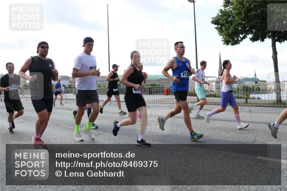29.06.2025 - hella hamburg halbmarathon Lena Gebhardt http://msf.ph/oto/8469375 29.06.2025 09:55:27 Lombardsbrücke 12891, 8890, 8720, 1120, 1151, 1200, 1461, 1630, 1683, 1696, 1706, 1884, 1976, 2207, 2274, 2284, 2287, 2411, 2706, 2708, 2718, 2816, 3087, 3213, 3258, 3399, 3435, 3654, 3747, 3985, 4088, 4093, 4121, 4189, 4345, 4847, 4890, 4938, 5102, 5399, 5421, 5459, 5638, 5705, 5708, 5915, 6009, 6027, 6054, 6158, 6421, 6481, 6532, 6662, 6691, 6836, 6923, 6938, 7052, 7269, 7312, 7659, 8371, 8437, 8693, 8889, 9031, 9159, 9476, 9869, 9931, 11333 meine-sportfotos.de