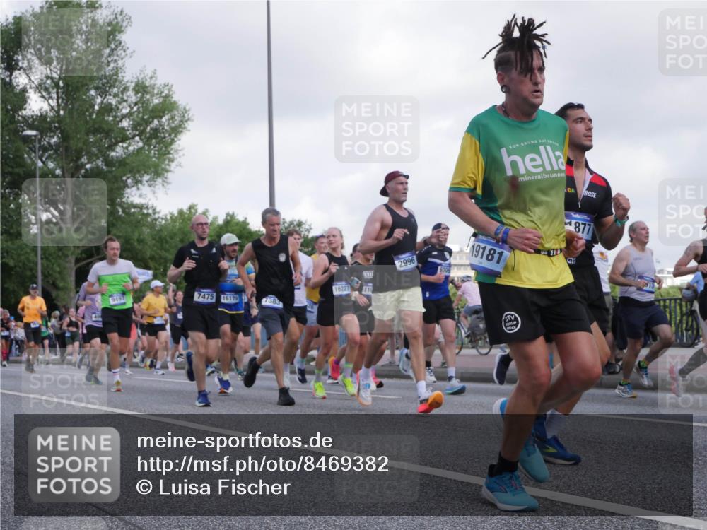 29.06.2025 - hella hamburg halbmarathon Luisa Fischer http://msf.ph/oto/8469382 29.06.2025 09:59:30 Kennedybrücke 16227, 110, 9497, 7475, 16179, 7383, 2996, 19181, 877, 1460, 1496, 1877, 2013, 2082, 2208, 2771, 2996, 3310, 3426, 4065, 4635, 4833, 4967, 5169, 6286, 6309, 6377, 6561, 6562, 7383, 7475, 8261, 8361, 8514, 8572, 8587, 8996, 9082, 9497, 9537, 9752, 10371, 10508 meine-sportfotos.de