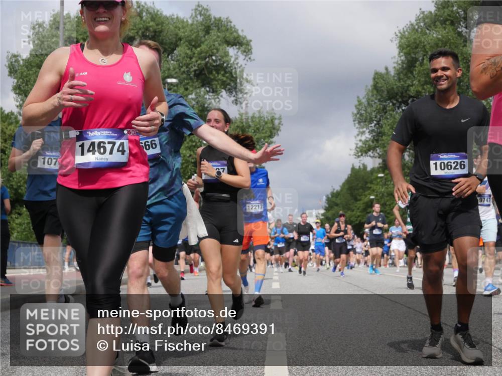 29.06.2025 - hella hamburg halbmarathon Luisa Fischer http://msf.ph/oto/8469391 29.06.2025 10:43:17 Kennedybrücke 107, 14674, 66, 12217, 10626, 9747, 2019, 2976, 3237, 3515, 3808, 3882, 3883, 3884, 4173, 4752, 5229, 5876, 5877, 7455, 7456, 7524, 7675, 7850, 7984, 8612, 8865, 8866, 9698, 9747, 10626, 10818 meine-sportfotos.de