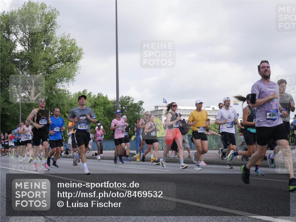 29.06.2025 - hella hamburg halbmarathon Luisa Fischer http://msf.ph/oto/8469532 29.06.2025 09:59:33 Kennedybrücke 3310, 6377, 8572, 8514, 13282, 2208, 836, 13962, 14033, 1739, 4967, 1460, 1496, 1537, 2013, 2082, 2208, 2340, 2771, 2996, 3310, 3426, 4635, 4833, 4967, 5169, 6309, 6377, 6561, 6562, 7383, 7475, 8361, 8514, 8572, 8587, 8996, 9082, 9497, 9752, 9820, 10371, 10508 meine-sportfotos.de