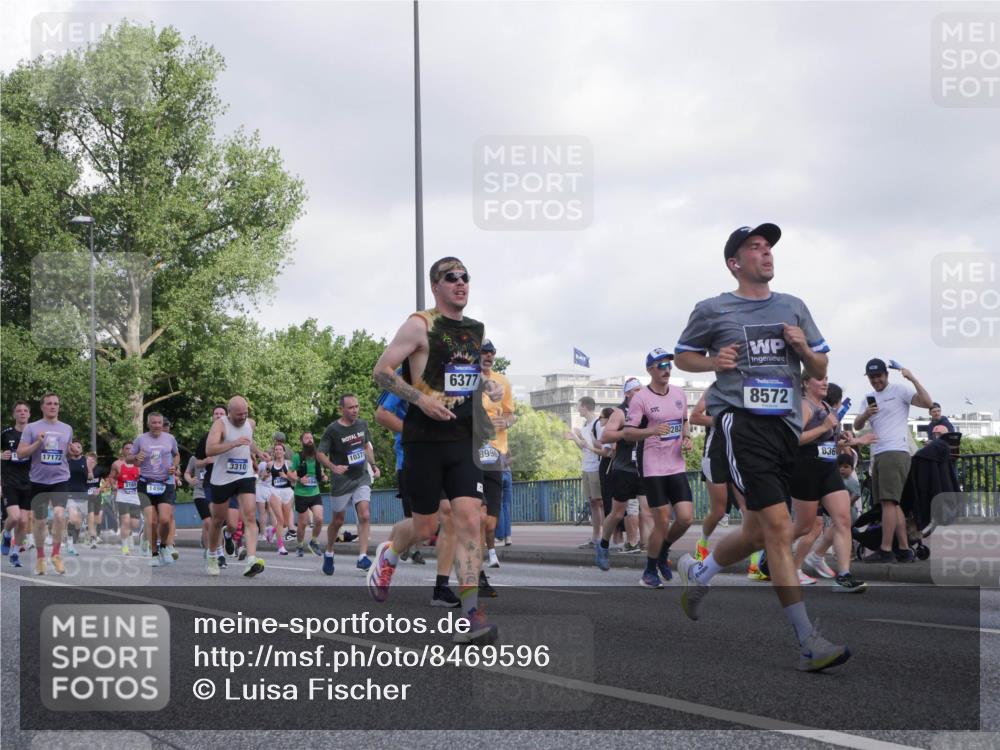 29.06.2025 - hella hamburg halbmarathon Luisa Fischer http://msf.ph/oto/8469596 29.06.2025 09:59:34 Kennedybrücke 17172, 5169, 1496, 6377, 3310, 1037, 8996, 8572, 836, 1460, 1496, 1537, 2082, 2208, 2340, 2771, 2878, 3310, 3426, 4833, 4967, 5169, 6309, 6377, 6561, 6562, 8361, 8514, 8572, 8587, 8996, 9082, 9497, 9752, 9820, 10371 meine-sportfotos.de