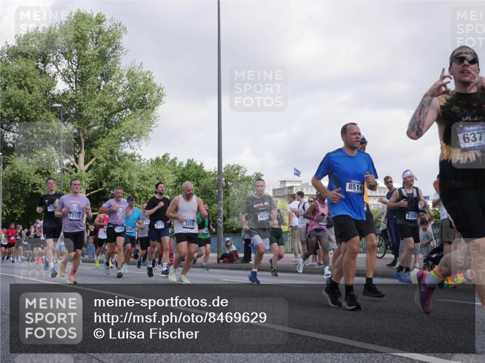 29.06.2025 - hella hamburg halbmarathon Luisa Fischer http://msf.ph/oto/8469629 29.06.2025 09:59:35 Kennedybrücke 1573, 17172, 975, 2771, 3310, 5, 1496, 8587, 10371, 2690, 8514, 2208, 637, 1460, 1496, 1537, 2082, 2208, 2340, 2378, 2771, 2878, 3310, 3426, 4833, 4967, 5169, 5839, 6309, 6377, 6561, 6562, 8361, 8514, 8572, 8587, 8996, 9082, 9497, 9752, 9820, 10371 meine-sportfotos.de
