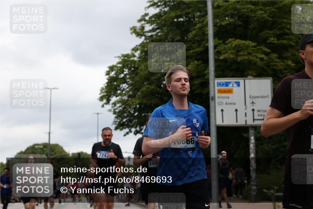29.06.2025 - hella hamburg halbmarathon Yannick Fuchs http://msf.ph/oto/8469693 29.06.2025 10:57:34 20KM 1184, 1316, 1722, 1724, 1940, 1992, 2424, 2685, 3360, 4370, 5305, 5384, 5734, 6631, 7243, 7290, 7333, 8822, 9124, 9439, 9681, 10128, 10705, 10766, 10866, 11527, 11657, 11771, 12315, 12316, 12513, 12662, 13171, 13528, 13551, 14135, 14313, 14493, 15137, 15516, 15532, 15550, 15897, 16424, 16426, 16478, 16639, 16872, 17071, 17437, 17757, 17894, 18028, 18122, 18355, 18717 meine-sportfotos.de