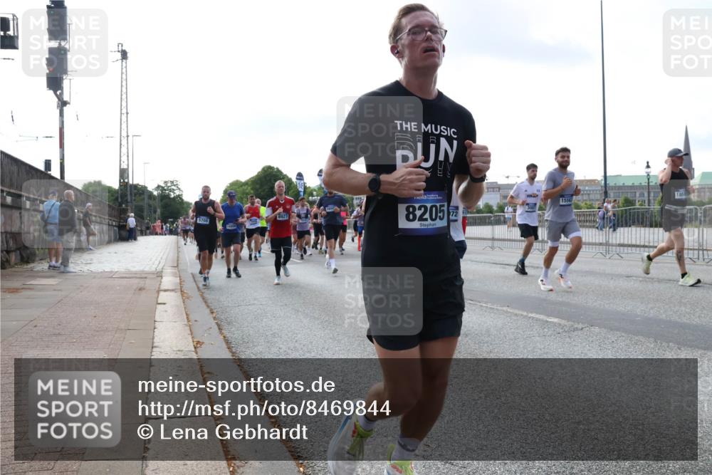 29.06.2025 - hella hamburg halbmarathon Lena Gebhardt http://msf.ph/oto/8469844 29.06.2025 09:55:30 Lombardsbrücke 5708, 14909, 8927, 820572, 18581, 15563, 1120, 1151, 1200, 1461, 1630, 1683, 1696, 1706, 1884, 1976, 2207, 2274, 2284, 2287, 2411, 2706, 2708, 2718, 2816, 2884, 3087, 3213, 3258, 3399, 3435, 3654, 3747, 3945, 3985, 4088, 4093, 4121, 4189, 4324, 4345, 4847, 4890, 4938, 5102, 5421, 5459, 5638, 5705, 5708, 5915, 6009, 6027, 6054, 6158, 6421, 6481, 6532, 6662, 6691, 6836, 6923, 6938, 6994, 7052, 7269, 7312, 7659, 8371, 8437, 8693, 8889, 9031, 9159, 9869, 9931, 11333 meine-sportfotos.de