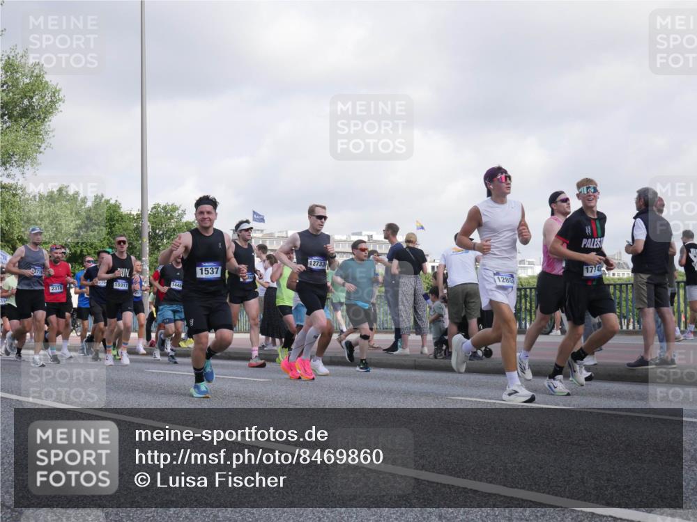 29.06.2025 - hella hamburg halbmarathon Luisa Fischer http://msf.ph/oto/8469860 29.06.2025 09:59:42 Kennedybrücke 3716, 2378, 339, 15917, 1448, 1537, 12733, 350, 17743, 1285, 1381, 1537, 1833, 2074, 2340, 2378, 2396, 2839, 2869, 2878, 3575, 4833, 5169, 5194, 5839, 8112, 8313, 8587, 8618, 8661, 8710, 8863, 9752, 9820, 9876, 10189, 10859 meine-sportfotos.de