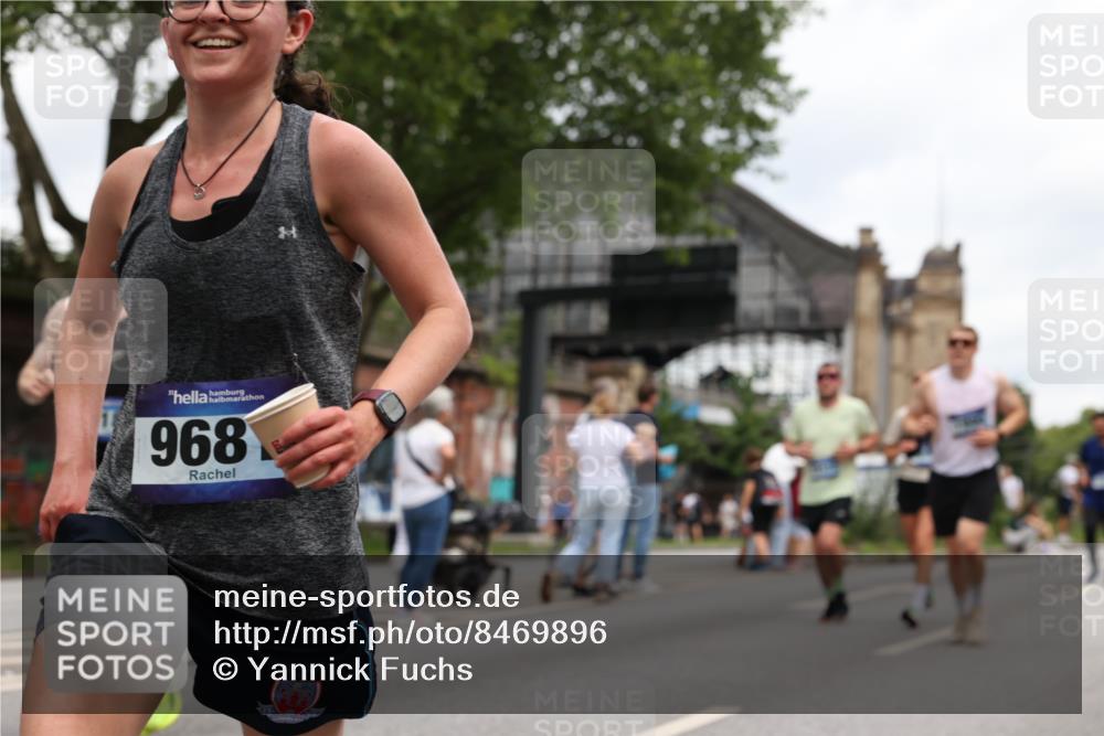 29.06.2025 - hella hamburg halbmarathon Yannick Fuchs http://msf.ph/oto/8469896 29.06.2025 10:57:35 20KM 1184, 1316, 1722, 1724, 1940, 1992, 2424, 2685, 3360, 4328, 4370, 5305, 5384, 5734, 6631, 7243, 7290, 7333, 8822, 9124, 9439, 9681, 10128, 10705, 10766, 10866, 11527, 11657, 11771, 12315, 12316, 12513, 12662, 13171, 13528, 13551, 14135, 14313, 14493, 15137, 15516, 15532, 15550, 15897, 16424, 16426, 16478, 16639, 16872, 17071, 17437, 17757, 17894, 18028, 18122, 18355, 18717 meine-sportfotos.de