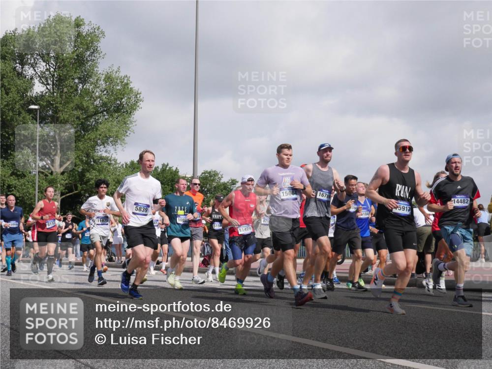 29.06.2025 - hella hamburg halbmarathon Luisa Fischer http://msf.ph/oto/8469926 29.06.2025 09:59:45 Kennedybrücke 15868, 8112, 11975, 5839, 10859, 5194, 11429, 871, 15664, 16716, 394, 184, 5917, 14482, 1381, 1537, 1833, 2074, 2111, 2378, 2396, 2839, 2869, 2878, 3575, 3652, 4897, 5194, 5839, 8112, 8313, 8618, 8661, 8710, 8863, 9820, 9876, 9985, 10189, 10859 meine-sportfotos.de