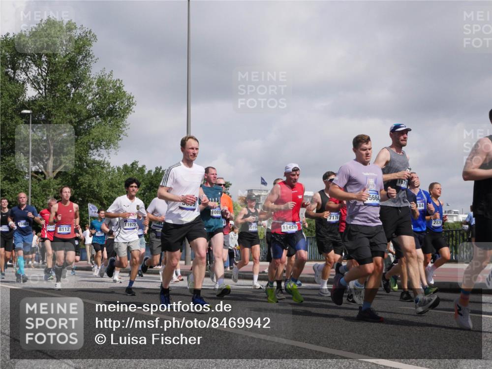 29.06.2025 - hella hamburg halbmarathon Luisa Fischer http://msf.ph/oto/8469942 29.06.2025 09:59:45 Kennedybrücke 15868, 12482, 8112, 11975, 7133, 715819, 225, 1085, 7176, 5194, 11429, 5664, 1671, 184, 2839, 1381, 1537, 1833, 2074, 2111, 2378, 2396, 2839, 2869, 2878, 3575, 3652, 4897, 5194, 5839, 8112, 8313, 8618, 8661, 8710, 8863, 9820, 9876, 9985, 10189, 10859 meine-sportfotos.de