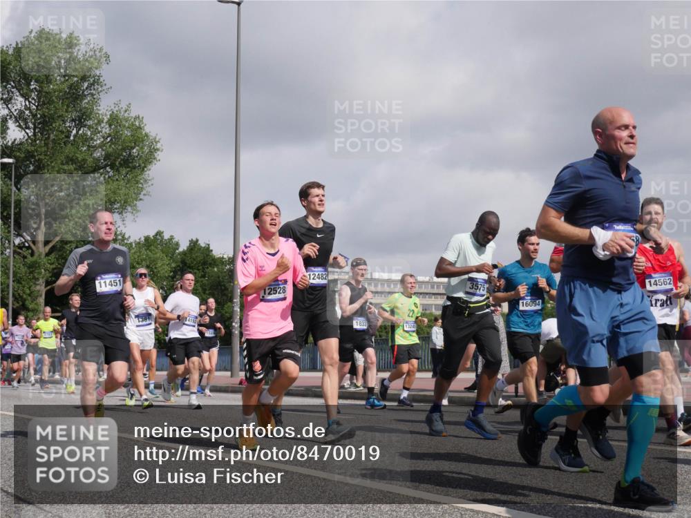 29.06.2025 - hella hamburg halbmarathon Luisa Fischer http://msf.ph/oto/8470019 29.06.2025 09:59:49 Kennedybrücke 1783, 11451, 1381, 14192, 12528, 12482, 1833, 22, 13245, 3575, 14562, 16094, 1381, 1833, 2074, 2111, 2396, 2839, 2869, 3575, 3652, 3791, 4770, 4897, 5194, 8112, 8313, 8618, 8661, 8710, 8813, 8863, 9876, 9985, 10189, 10859 meine-sportfotos.de