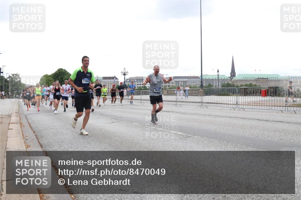 29.06.2025 - hella hamburg halbmarathon Lena Gebhardt http://msf.ph/oto/8470049 29.06.2025 10:32:55 Lombardsbrücke 17041, 9542, 1078, 1199, 1237, 1324, 1640, 1732, 2038, 2054, 2059, 2276, 2959, 3391, 3422, 3653, 3660, 3670, 3708, 3753, 3871, 4030, 4096, 4446, 4555, 4650, 5110, 5180, 5581, 5783, 5871, 5917, 5941, 6040, 6228, 6312, 6315, 6861, 7308, 7309, 7387, 7531, 7633, 7702, 7749, 7750, 7982, 8170, 8595, 8625, 8839, 9010, 9034, 9143, 9188, 9289, 9471, 9542, 9768, 10002, 10013, 10048, 10277, 11229, 11260, 11713, 11756, 12039, 12423, 12424, 14305, 14743, 15951 meine-sportfotos.de
