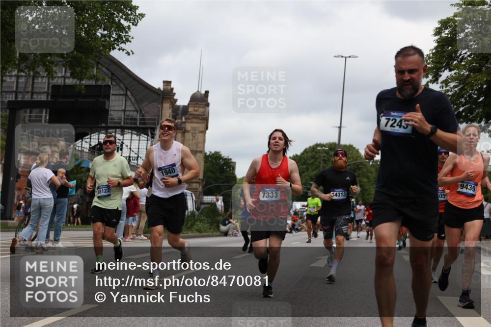 29.06.2025 - hella hamburg halbmarathon Yannick Fuchs http://msf.ph/oto/8470081 29.06.2025 10:57:35 20KM 1184, 1316, 1722, 1724, 1940, 1992, 2424, 2685, 3360, 4328, 4370, 5305, 5384, 5734, 6631, 7243, 7290, 7333, 8822, 9124, 9439, 9681, 10128, 10705, 10766, 10866, 11527, 11657, 11771, 12315, 12316, 12513, 12662, 13171, 13528, 13551, 14135, 14313, 14493, 15137, 15516, 15532, 15550, 15897, 16424, 16426, 16478, 16639, 16872, 17071, 17437, 17757, 17894, 18028, 18122, 18355, 18717 meine-sportfotos.de