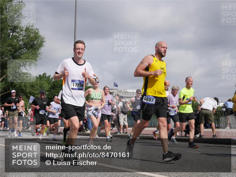 29.06.2025 - hella hamburg halbmarathon Luisa Fischer http://msf.ph/oto/8470161 29.06.2025 09:59:54 Kennedybrücke 4770, 165, 17001, 17758, 103, 1672, 4897, 2111, 1381, 2074, 2111, 3652, 3791, 4726, 4770, 4897, 5319, 6631, 7177, 8651, 8813, 8930, 8968, 9246, 9985, 10040 meine-sportfotos.de
