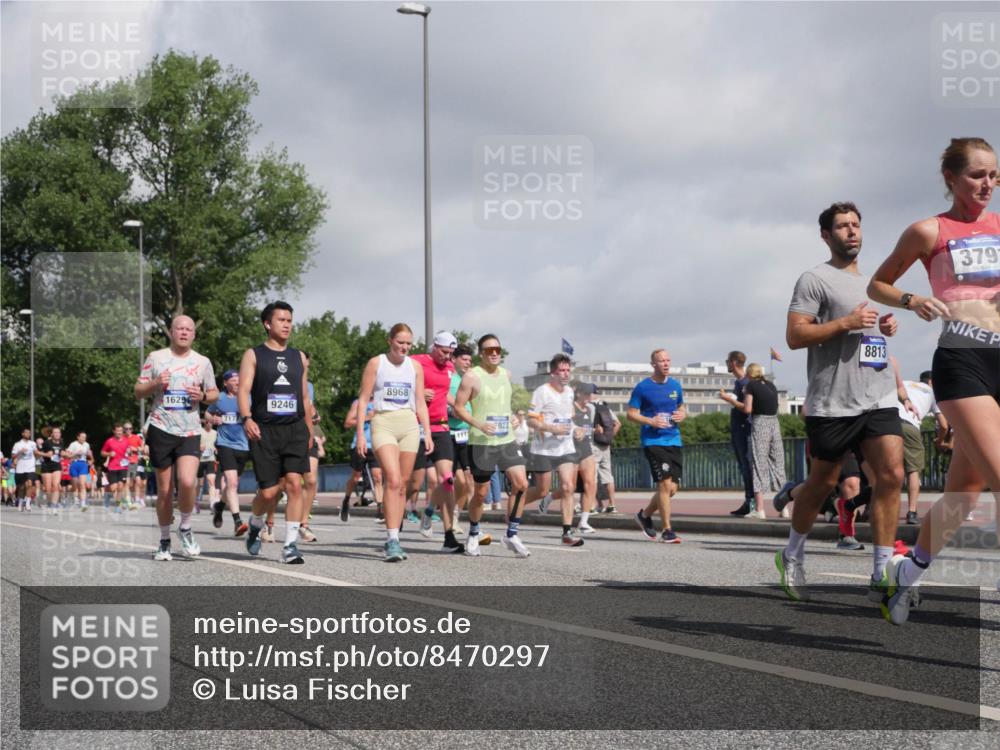 29.06.2025 - hella hamburg halbmarathon Luisa Fischer http://msf.ph/oto/8470297 29.06.2025 09:59:58 Kennedybrücke 8968, 1629, 9246, 717, 813, 379, 8813, 2111, 2595, 2814, 3791, 4299, 4726, 4770, 5013, 5319, 6033, 6125, 6631, 7177, 7918, 8651, 8813, 8930, 8968, 9246, 9985, 10040, 10667 meine-sportfotos.de