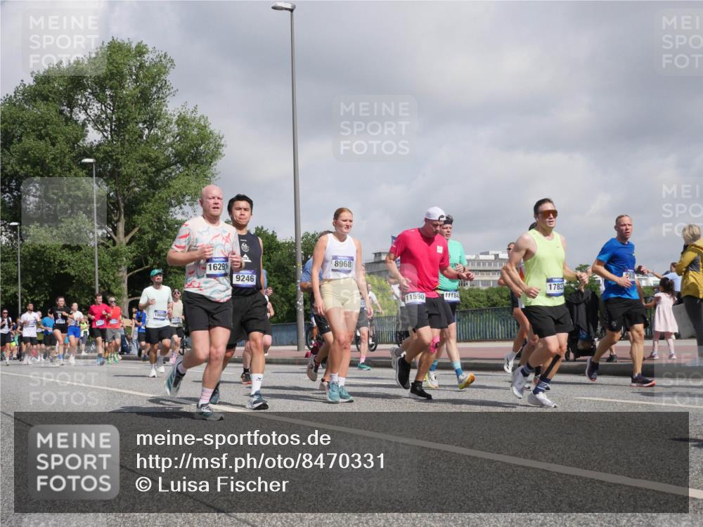 29.06.2025 - hella hamburg halbmarathon Luisa Fischer http://msf.ph/oto/8470331 29.06.2025 09:59:59 Kennedybrücke 10040, 16291, 8968, 9246, 11590, 11184, 17823, 2930, 2595, 2814, 3791, 4299, 4726, 4770, 5013, 5018, 5319, 6033, 6125, 6631, 7177, 7918, 8651, 8813, 8930, 8968, 9060, 9246, 10040, 10667 meine-sportfotos.de