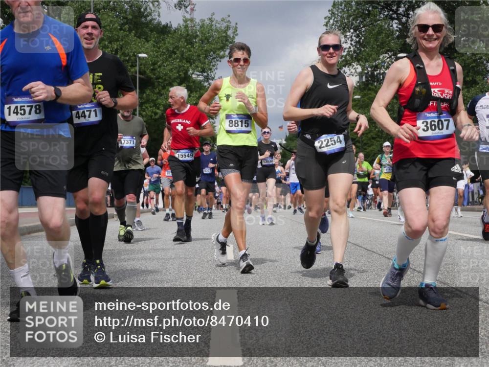 29.06.2025 - hella hamburg halbmarathon Luisa Fischer http://msf.ph/oto/8470410 29.06.2025 10:43:47 Kennedybrücke 14578, 4471, 17371, 8815, 873, 15549, 13030, 8307, 2254, 3607, 19163, 1037, 2109, 2254, 3607, 3810, 5351, 5702, 6229, 6363, 8739, 8815, 9195, 9977, 10474 meine-sportfotos.de
