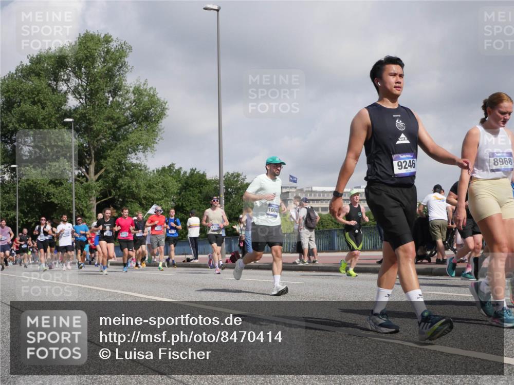 29.06.2025 - hella hamburg halbmarathon Luisa Fischer http://msf.ph/oto/8470414 29.06.2025 10:00:01 Kennedybrücke 11339, 2814, 7918, 6033, 10040, 9246, 8968, 1086, 2595, 2814, 3103, 4299, 4558, 4726, 5013, 5018, 5319, 6033, 6125, 6631, 7177, 7918, 8651, 8930, 8968, 9060, 9246, 10040, 10549, 10667 meine-sportfotos.de