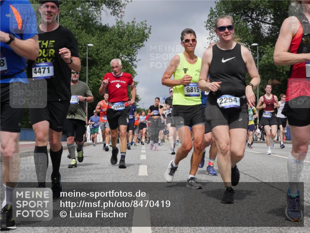 29.06.2025 - hella hamburg halbmarathon Luisa Fischer http://msf.ph/oto/8470419 29.06.2025 10:43:48 Kennedybrücke 8, 4471, 371, 873, 15549, 307, 8946, 8815, 2254, 163, 10474, 1037, 2109, 2254, 3607, 3810, 5351, 5702, 6229, 6363, 8739, 8815, 9195, 9977, 10474 meine-sportfotos.de