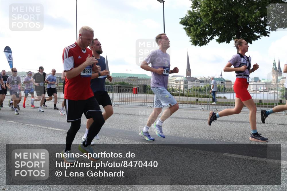 29.06.2025 - hella hamburg halbmarathon Lena Gebhardt http://msf.ph/oto/8470440 29.06.2025 09:55:32 Lombardsbrücke 1, 45, 12149, 1870, 8927, 1456, 1120, 1143, 1151, 1200, 1461, 1630, 1683, 1696, 1706, 1884, 1976, 2207, 2274, 2284, 2287, 2411, 2706, 2708, 2718, 2884, 3087, 3213, 3258, 3399, 3435, 3654, 3692, 3747, 3945, 3985, 4088, 4093, 4121, 4189, 4324, 4345, 4601, 4847, 4890, 4938, 5102, 5421, 5459, 5638, 5708, 5915, 6009, 6027, 6054, 6158, 6421, 6481, 6532, 6662, 6691, 6836, 6938, 6994, 7052, 7269, 7312, 7659, 8371, 8437, 8693, 8889, 9031, 9159, 9869, 9931 meine-sportfotos.de