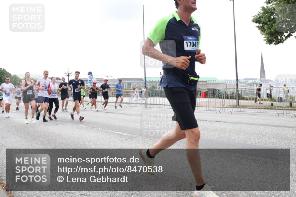 29.06.2025 - hella hamburg halbmarathon Lena Gebhardt http://msf.ph/oto/8470538 29.06.2025 10:32:57 Lombardsbrücke 3422, 708, 2907, 14347, 9034, 17041, 1078, 1199, 1237, 1324, 1732, 2038, 2054, 2059, 2085, 2276, 2959, 3391, 3422, 3653, 3660, 3670, 3708, 3753, 3871, 4030, 4096, 4446, 4555, 4650, 5110, 5180, 5581, 5783, 5871, 5917, 6040, 6228, 6312, 6315, 6773, 6861, 7308, 7309, 7387, 7531, 7633, 7702, 7749, 7750, 7982, 8170, 8595, 8839, 9010, 9034, 9143, 9188, 9289, 9471, 9542, 9768, 10013, 10048, 10277, 11229, 11260, 11713, 11756, 12039, 12423, 12424, 14305, 14743, 15951 meine-sportfotos.de