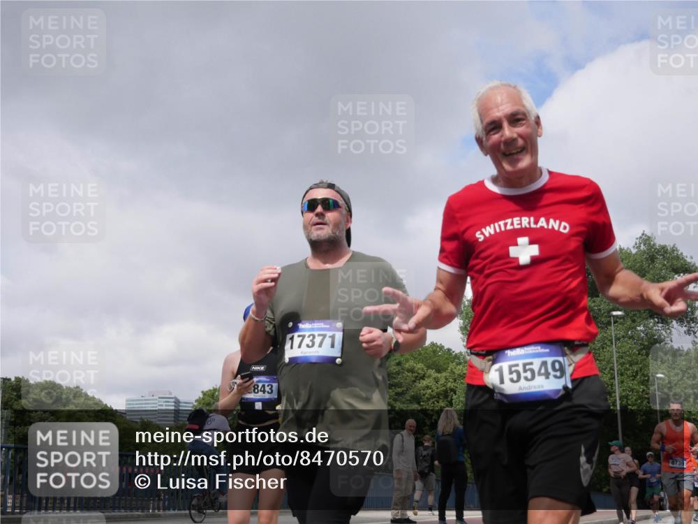 29.06.2025 - hella hamburg halbmarathon Luisa Fischer http://msf.ph/oto/8470570 29.06.2025 10:43:51 Kennedybrücke 843, 17371, 15549, 11201, 8739, 1037, 2254, 2299, 3432, 3810, 4612, 5059, 5351, 6229, 6363, 8739, 8815, 9195, 9946, 10166, 10474 meine-sportfotos.de