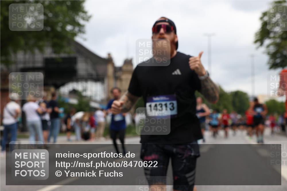 29.06.2025 - hella hamburg halbmarathon Yannick Fuchs http://msf.ph/oto/8470622 29.06.2025 10:57:37 20KM 1184, 1316, 1722, 1724, 1940, 1992, 2424, 2685, 3360, 4328, 4370, 5305, 5384, 5734, 6631, 7243, 7290, 7333, 8561, 8822, 9124, 9439, 9681, 10128, 10705, 10766, 10866, 11527, 11657, 11771, 12315, 12316, 12513, 12662, 13171, 13528, 14135, 14313, 14493, 15516, 15532, 15550, 15897, 16424, 16426, 16639, 16872, 17071, 17437, 17894, 18028, 18122, 18355, 18717 meine-sportfotos.de