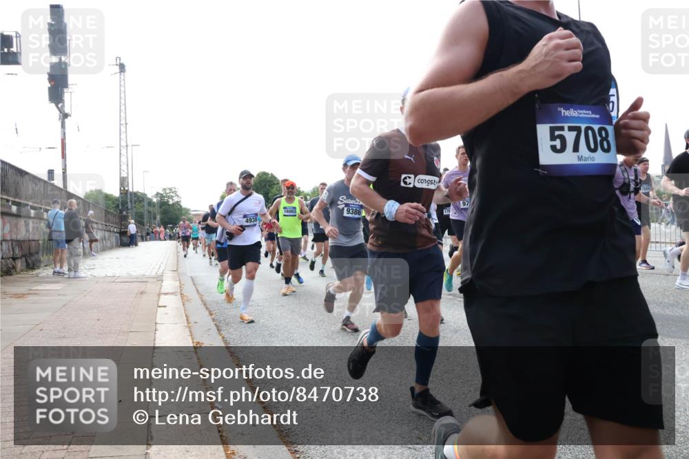 29.06.2025 - hella hamburg halbmarathon Lena Gebhardt http://msf.ph/oto/8470738 29.06.2025 09:55:33 Lombardsbrücke 4938, 16003, 9386, 179, 5708, 7669, 1120, 1143, 1151, 1200, 1461, 1630, 1683, 1696, 1706, 1884, 1976, 2207, 2274, 2284, 2287, 2411, 2706, 2708, 2718, 2884, 3087, 3213, 3258, 3399, 3435, 3654, 3692, 3747, 3945, 3985, 4033, 4088, 4093, 4121, 4127, 4189, 4324, 4345, 4601, 4847, 4890, 4938, 5102, 5421, 5459, 5638, 5708, 5915, 6009, 6027, 6054, 6158, 6421, 6481, 6532, 6662, 6691, 6836, 6938, 6994, 7052, 7269, 7312, 7659, 8371, 8437, 8693, 8889, 9031, 9159, 9869, 9931 meine-sportfotos.de