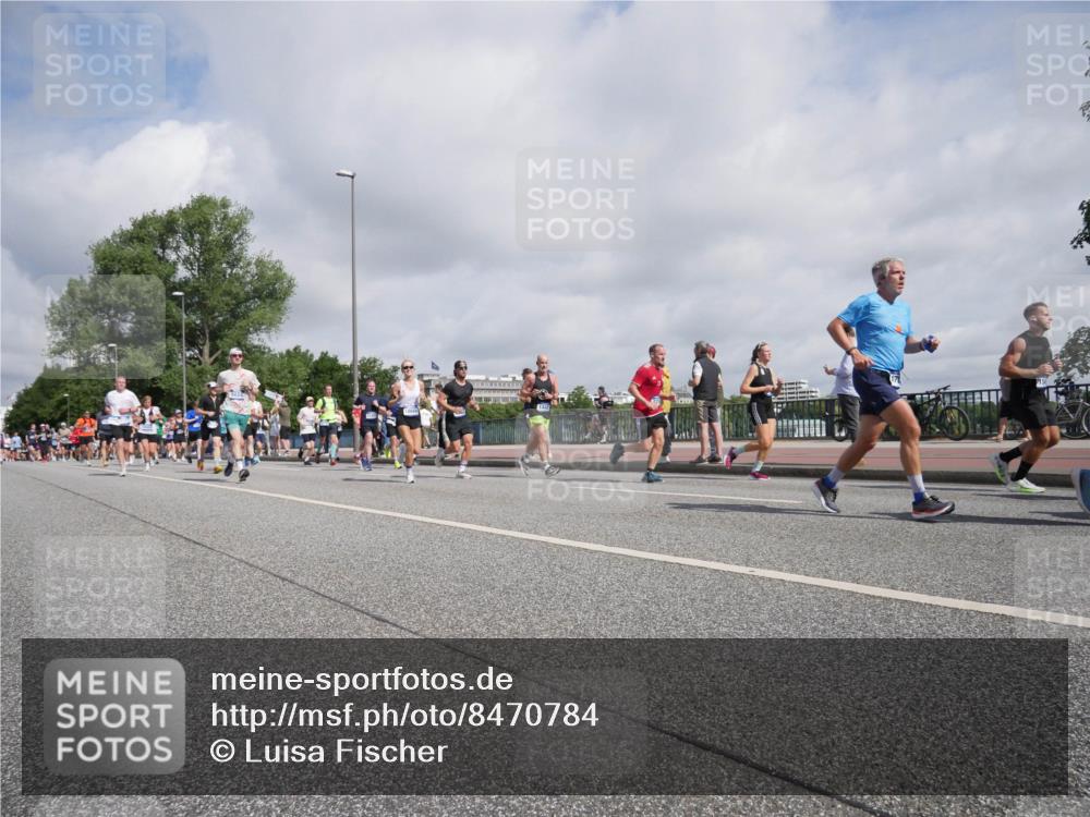 29.06.2025 - hella hamburg halbmarathon Luisa Fischer http://msf.ph/oto/8470784 29.06.2025 10:00:13 Kennedybrücke 1030, 1086, 1327, 1442, 2025, 2119, 2855, 3093, 3103, 4261, 4558, 5021, 5024, 5744, 6720, 6762, 6795, 6942, 7259, 7397, 7930, 7932, 8447, 9316, 9791, 10133, 10191, 10192, 10215, 10549 meine-sportfotos.de